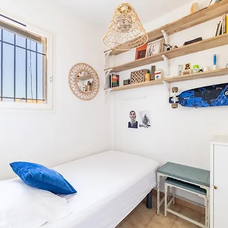 Superb One Bedroom With Ac And Garden Close To - Dodo Et Tartine